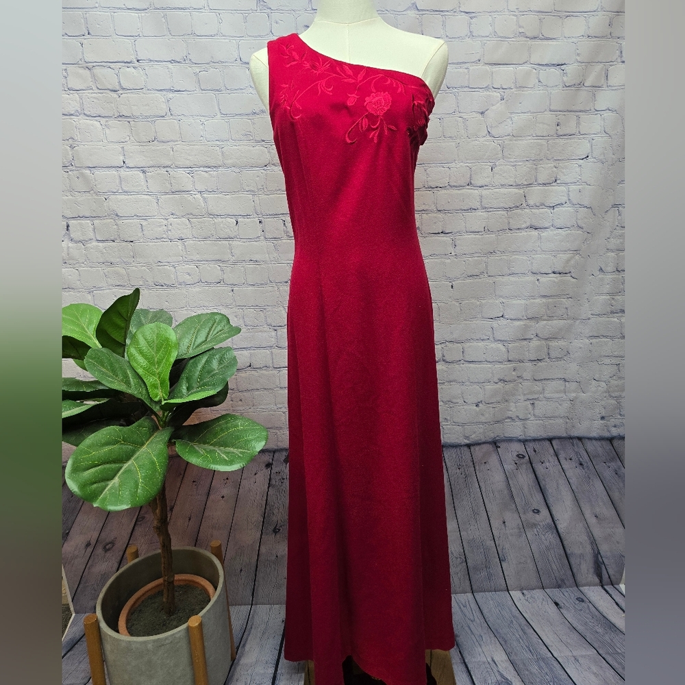 Vintage Together! Red Asymetrical One Shoulder Embroidered Cocktail Dress - 16